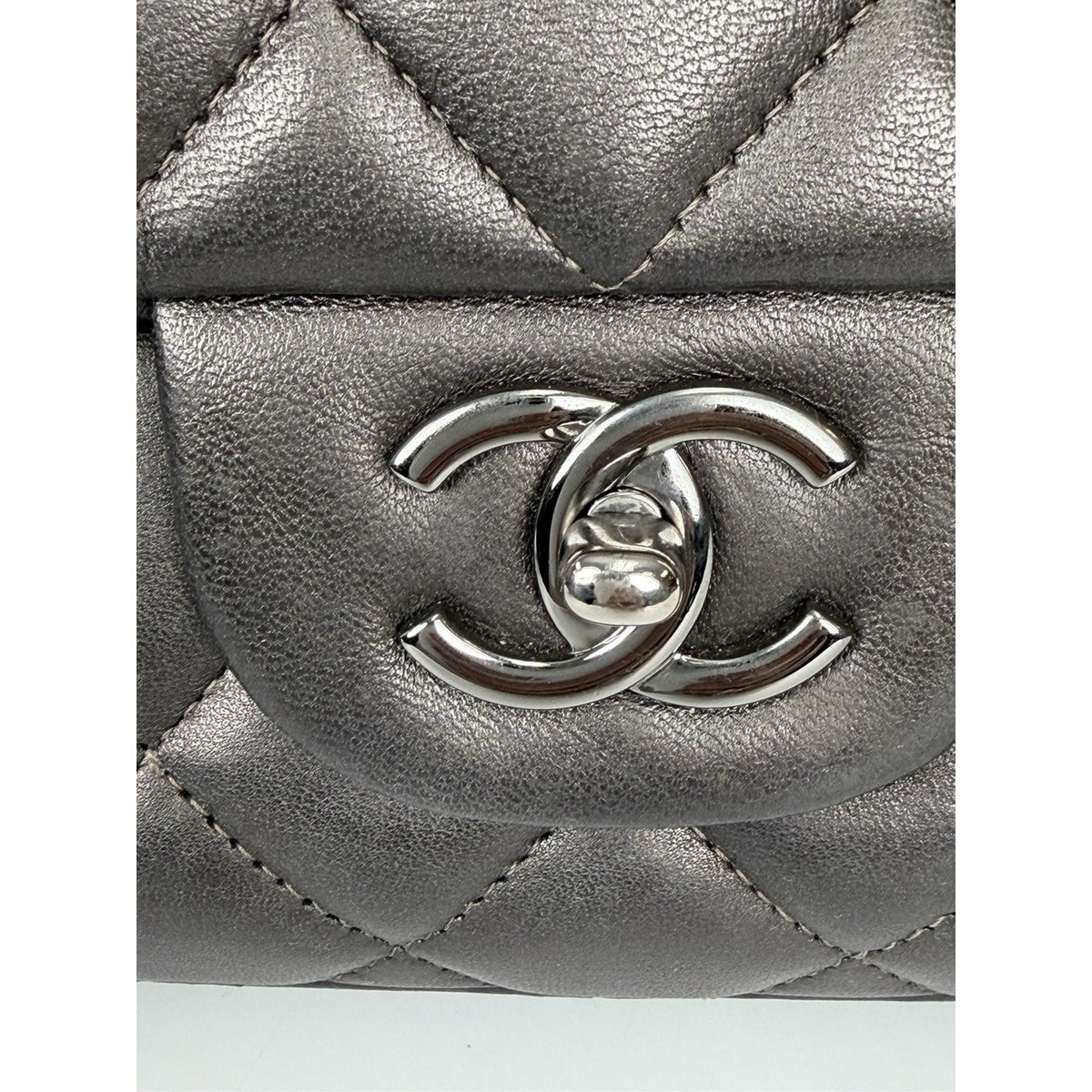 Chanel Classic Flap Bag Maxi in Metallic Dark Grey Quilted Leather 2009-2010 F-3