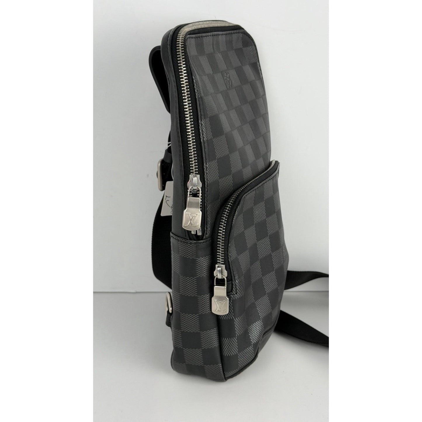 Louis Vuitton Avenue Sling Bag Damier Graphite Leather & Smart Strap NFC D1