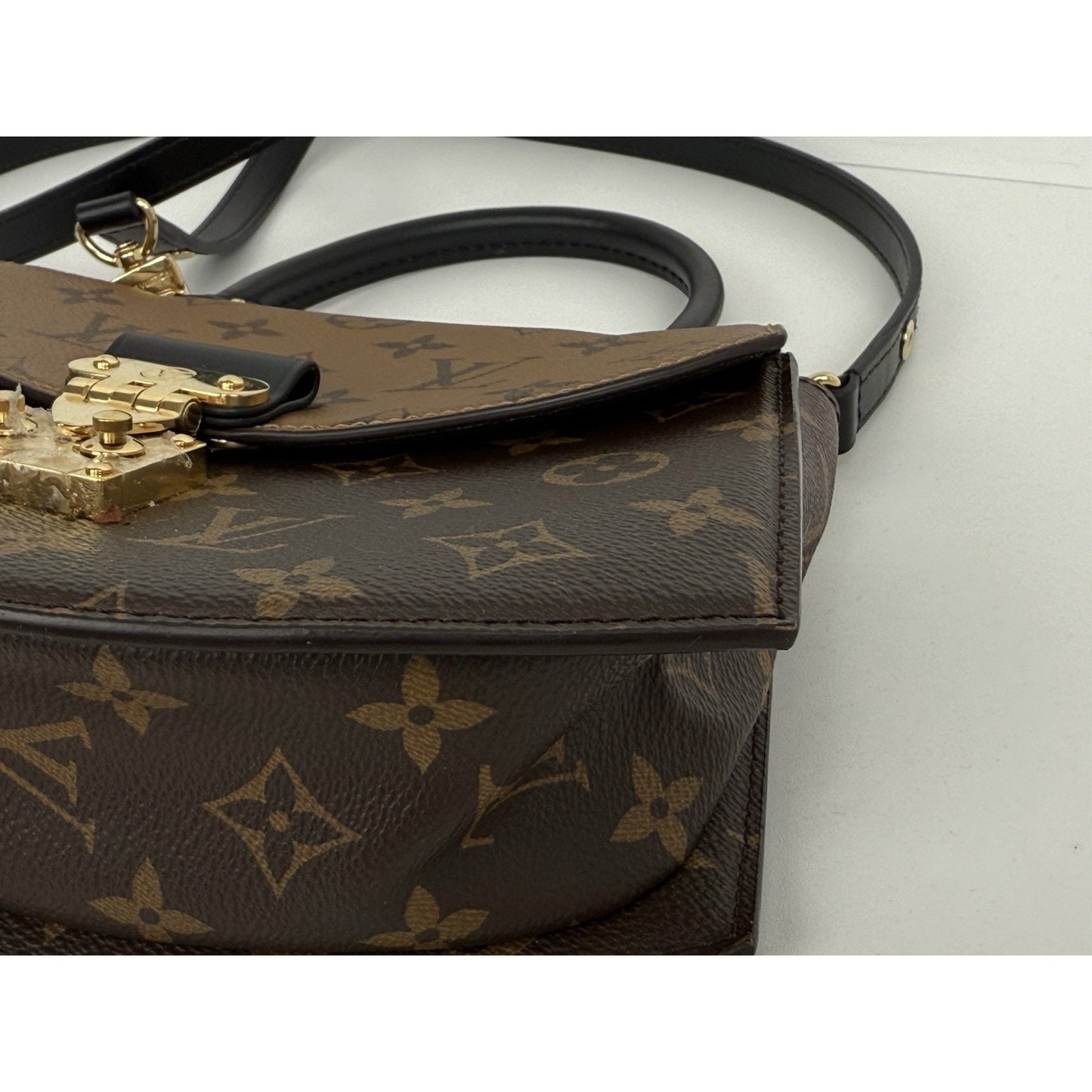 Louis Vuitton Monogram Reverse Tilsit Shoulder Bag