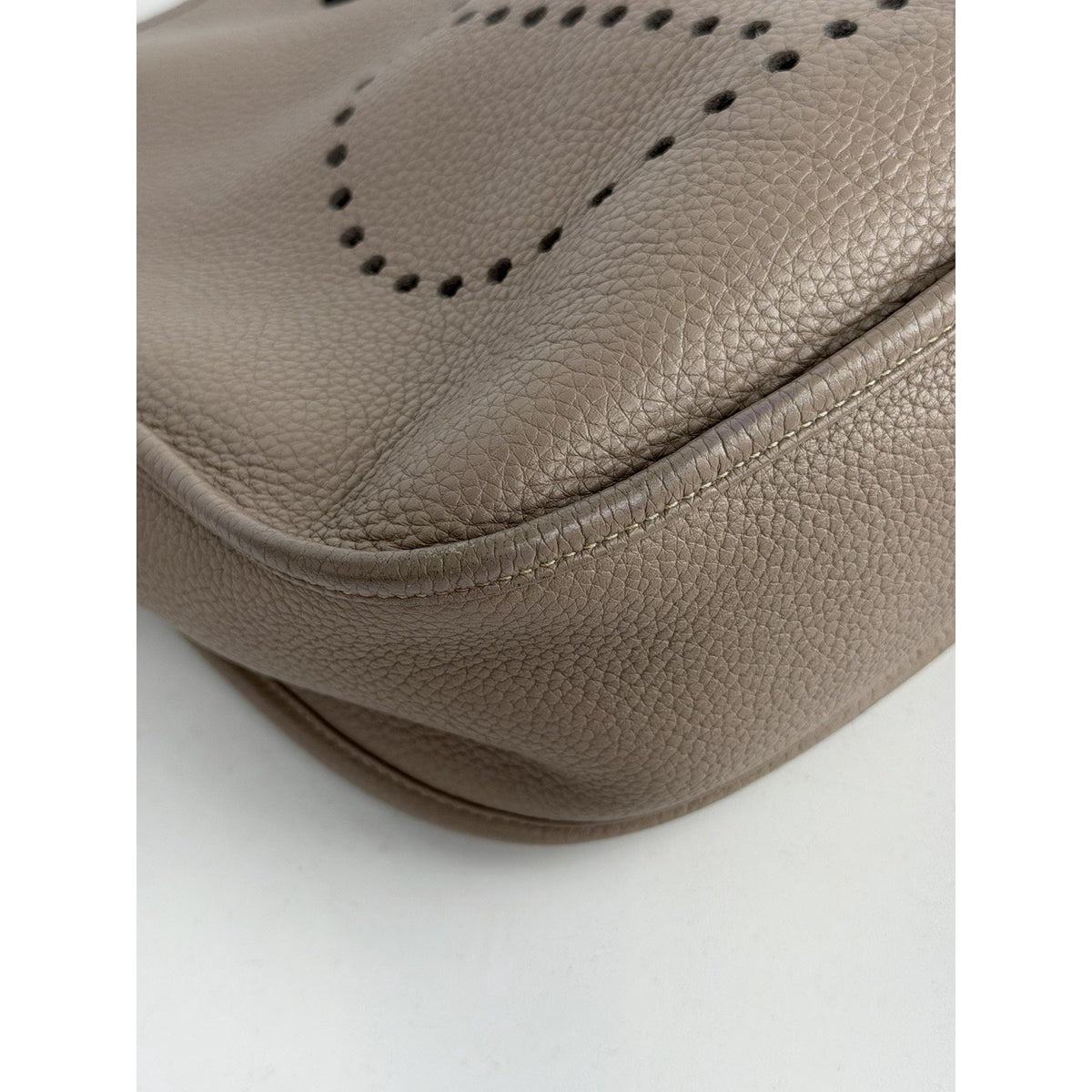 Hermes Evelyne III 29 Crossbody Bag in Taupe Clemence Leather 2010