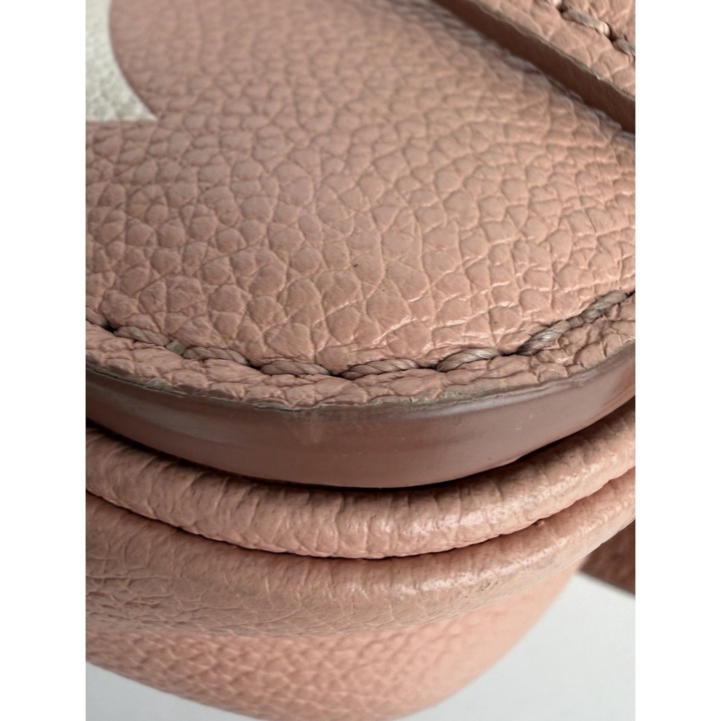 Louis Vuitton Pochette Metis Bicolor Rose Trianon & Cream Shoulder Bag NFC E2
