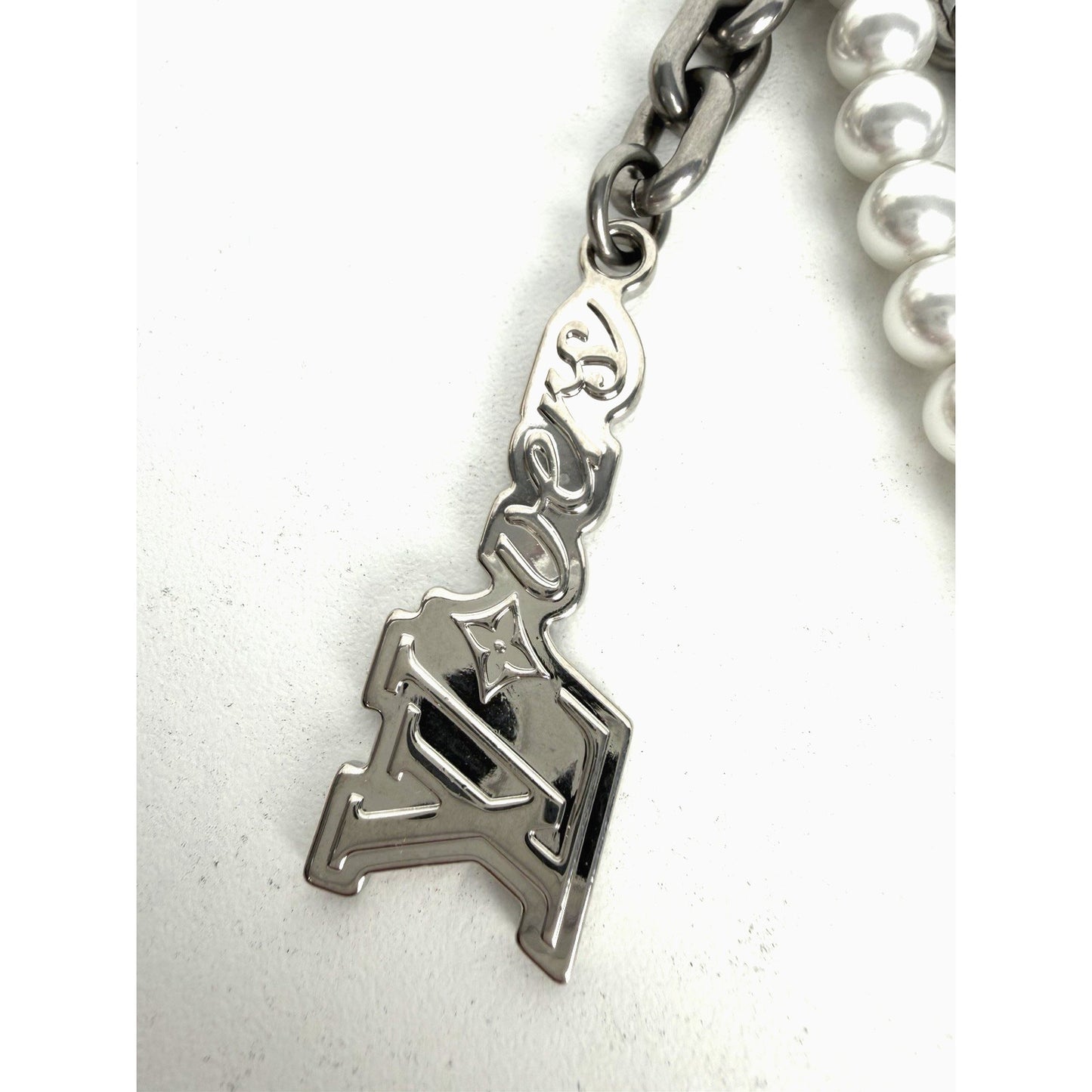 Louis Vuitton Pearls Chain Belt and Bag Charm in Silver Color K1