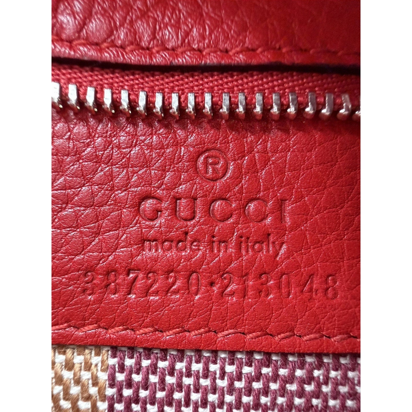 Gucci Bamboo Daily Clutch Red Leather & Black Bamboo Turn-Lock Closure S