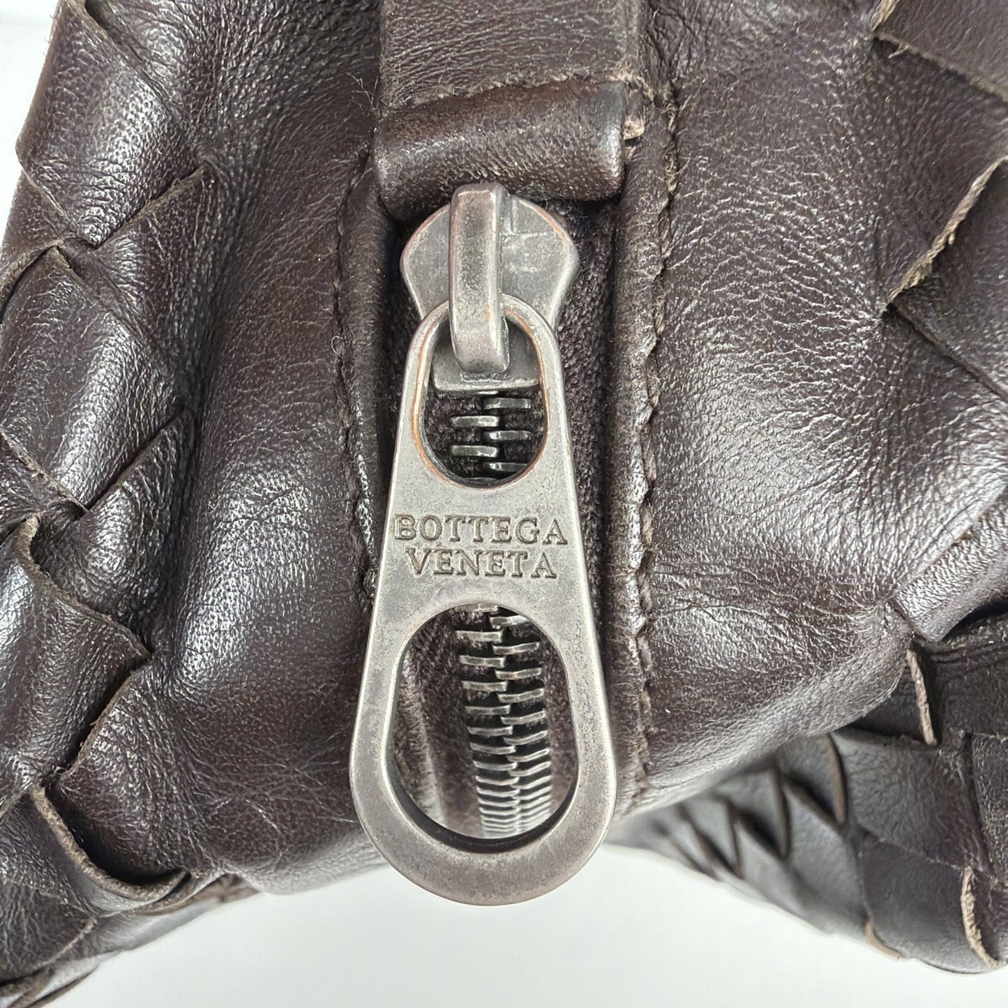 Bottega Veneta Toiletry Case Wrist Bag in Dark Brown Intrecciato Leather S-07