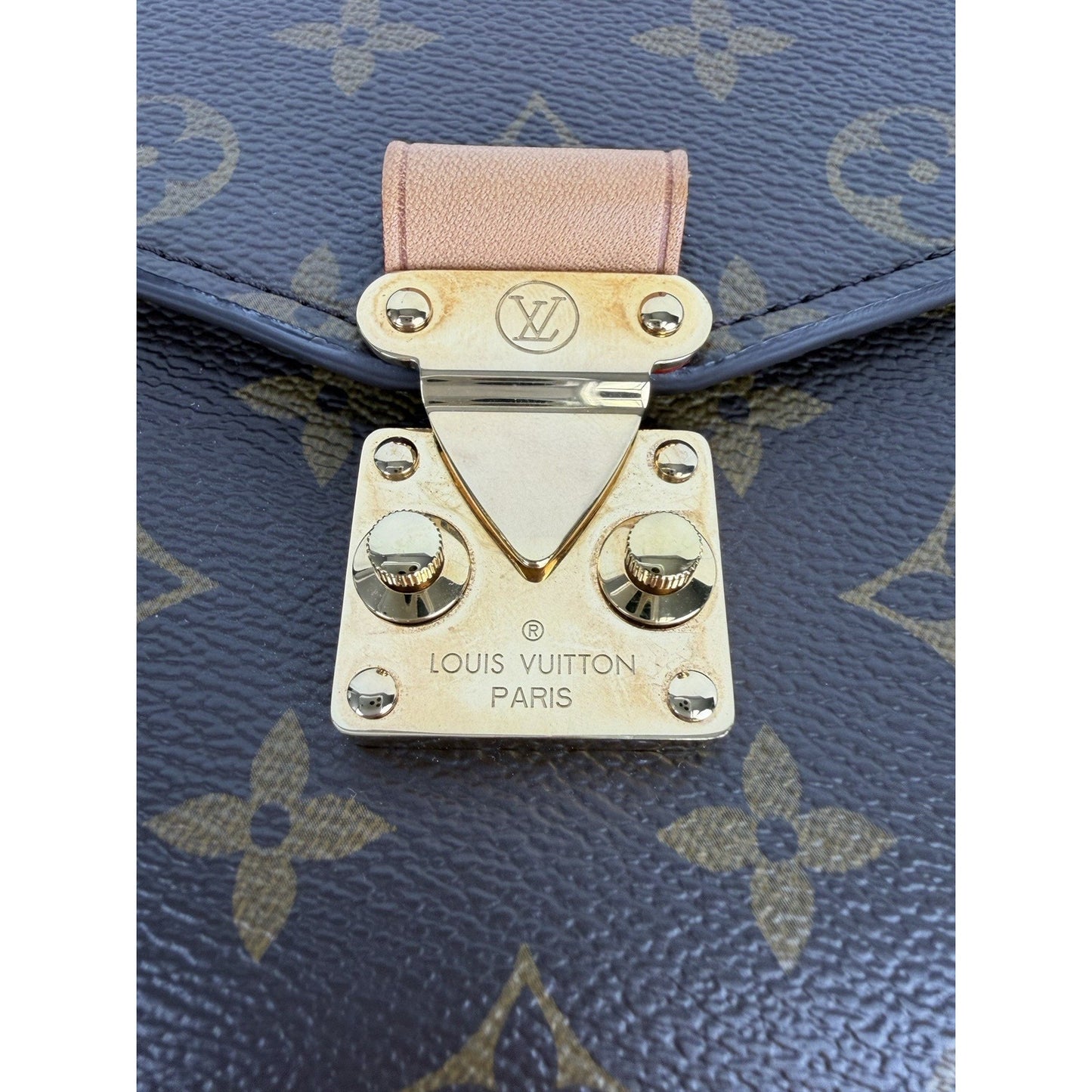 Louis Vuitton Pochette Metis Handbag in Brown LV Monogram Coated Canvas NFC B-4