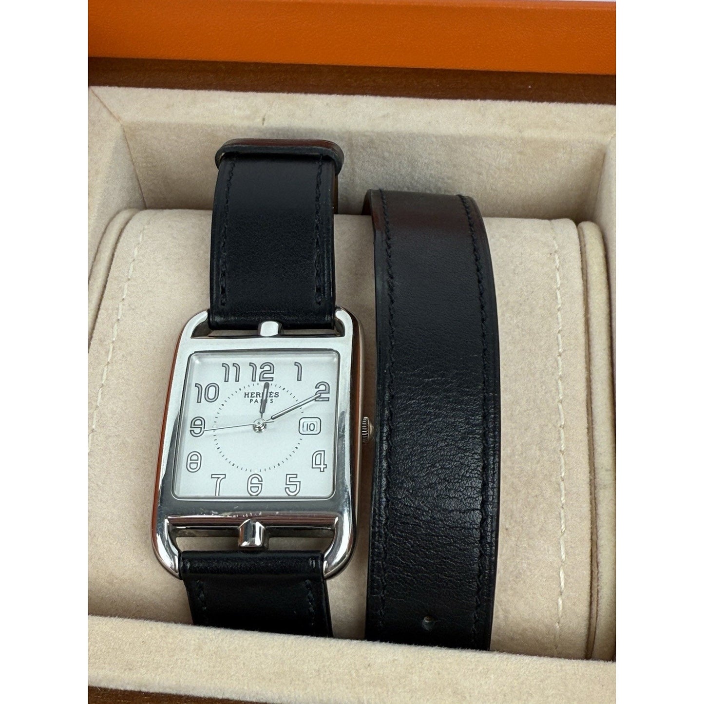 HERMES Cape Cod Black Leather Band Watch CC2.710 Box