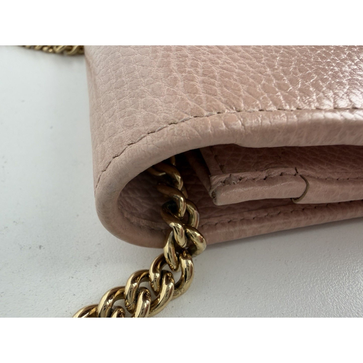 Gucci GG Marmont Leather Wallet on Chain Distinctive Quilted Pink Leather S07
