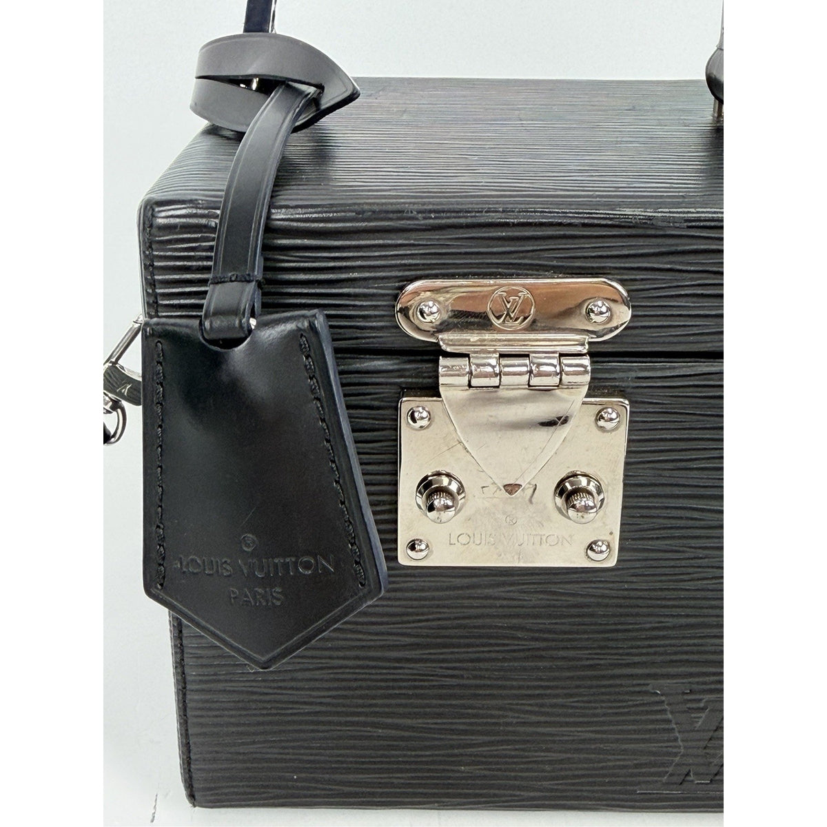 Louis Vuitton Bleecker Cube Box Crossbody Bag in Black Epi Leather 2019 S-05