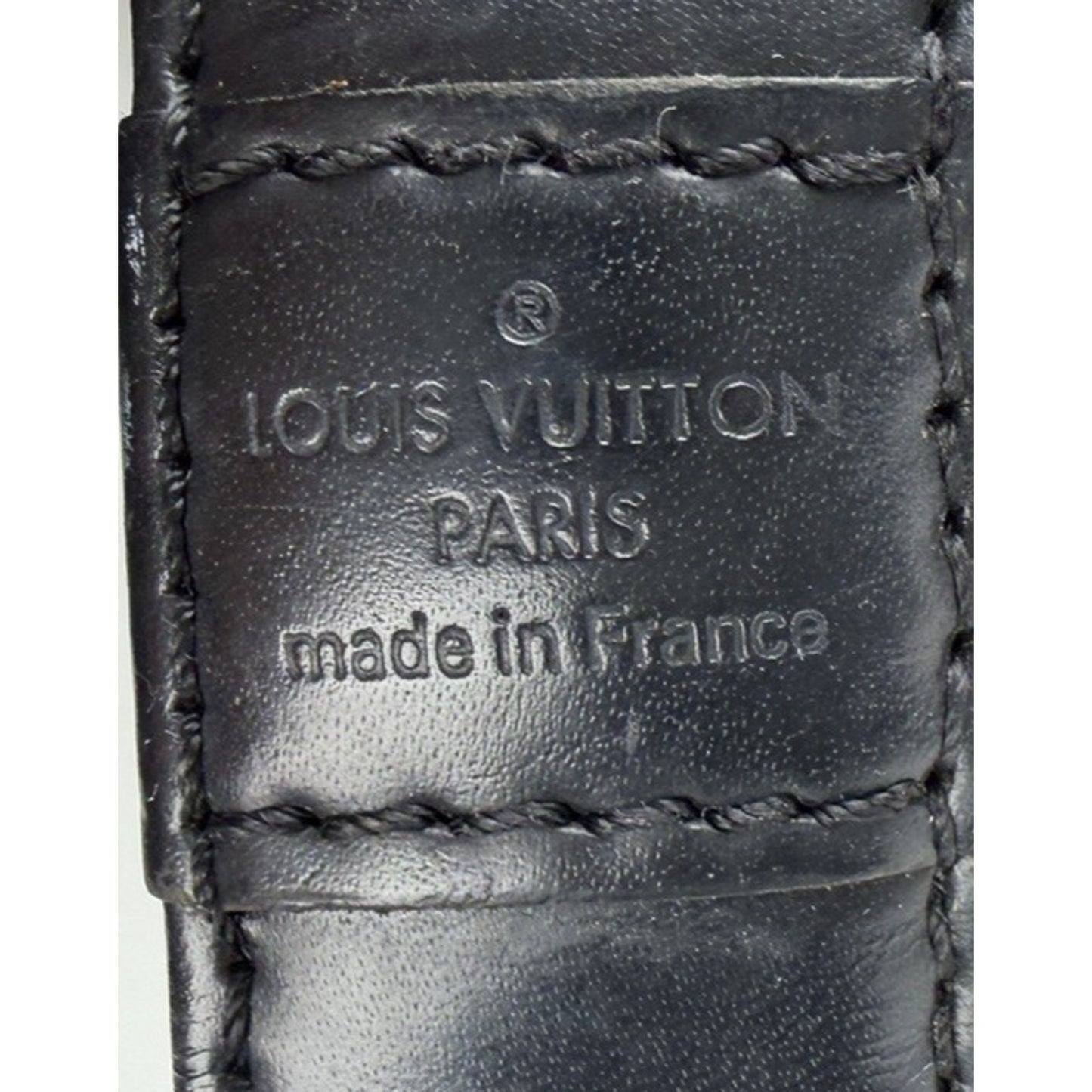 Louis Vuitton Alma BB Bag in Black Textured Epi Leather 2019 S-05