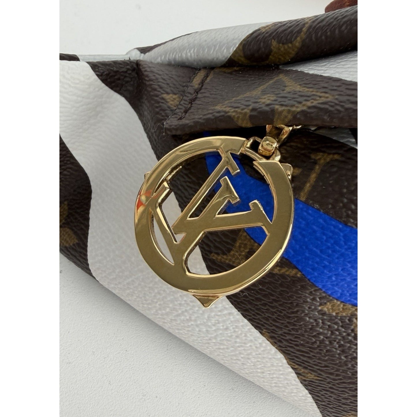 Louis Vuitton x League of Legends Bumbag Monogram Blue&Silver Camouflage 2020 C8