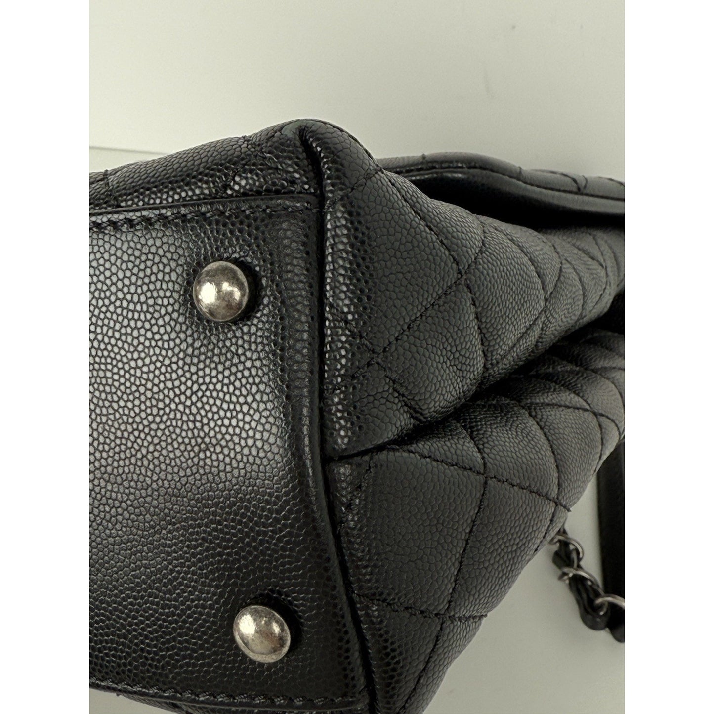 Chanel Caviar Lizard Quilted Larg Coco Handle Flap Black Top Handle Shoulder Bag