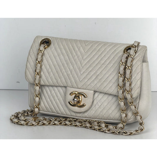 Chanel Chevron Surpique Flap Bag Small in White Lambskin Leather 2015-2016 D5