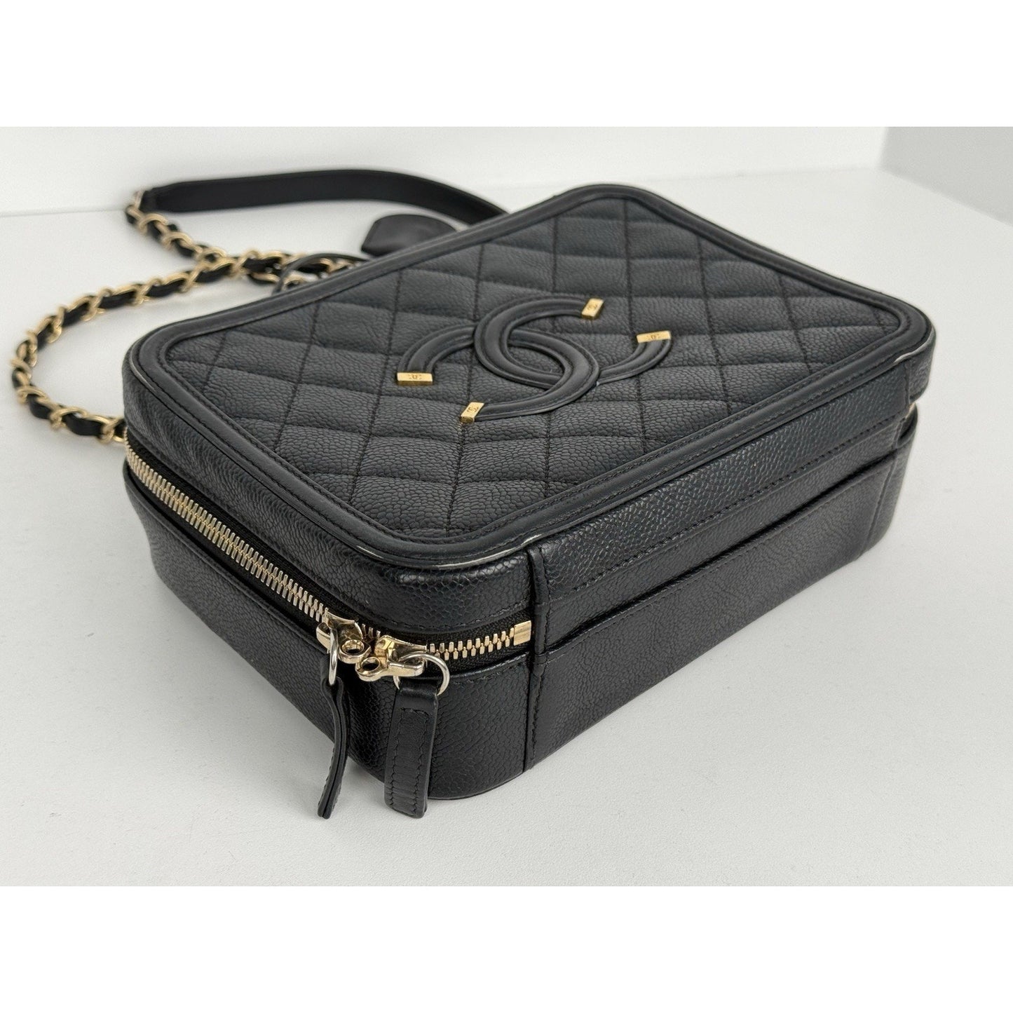 Chanel Caviar Quilted Small CC Filigree Vanity Case Black B-5