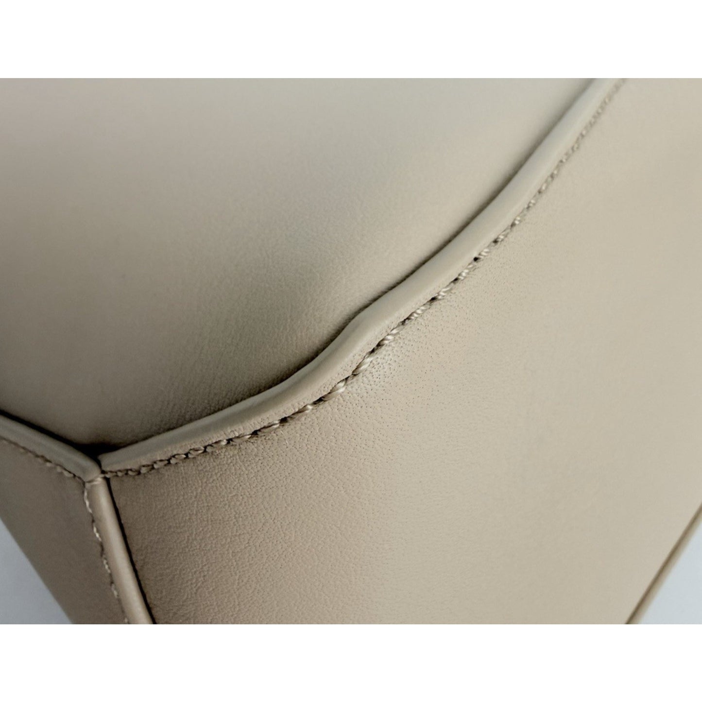 LOEWE Puzzle Edge Shoulder Bag Small in Beige and White Calfskin Leather F3