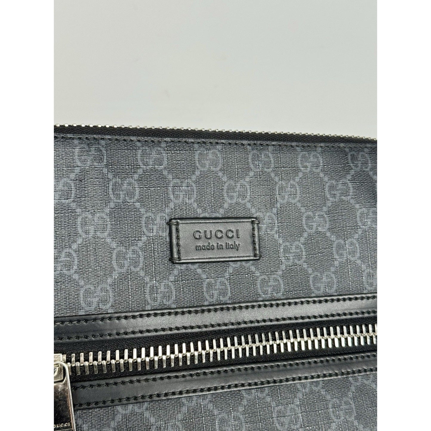 Gucci GG Supreme Gray Canvas Messenger Bag with Black Trim B-2