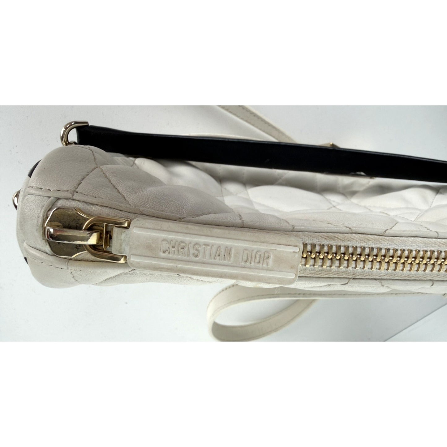 Christian Dior Vibe Hobo Shoulder Bag Small in White Cannage Leather 2021 S08