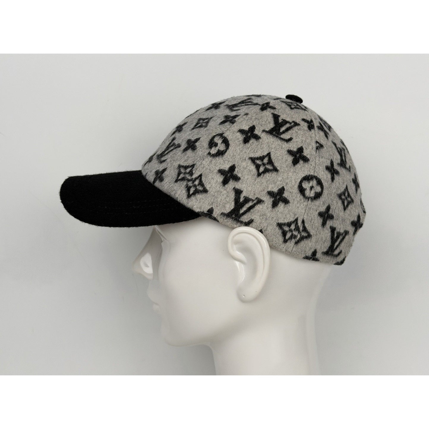 Louis Vuitton Carry On Cap Black Grey Wool Monogram M7210M Size M