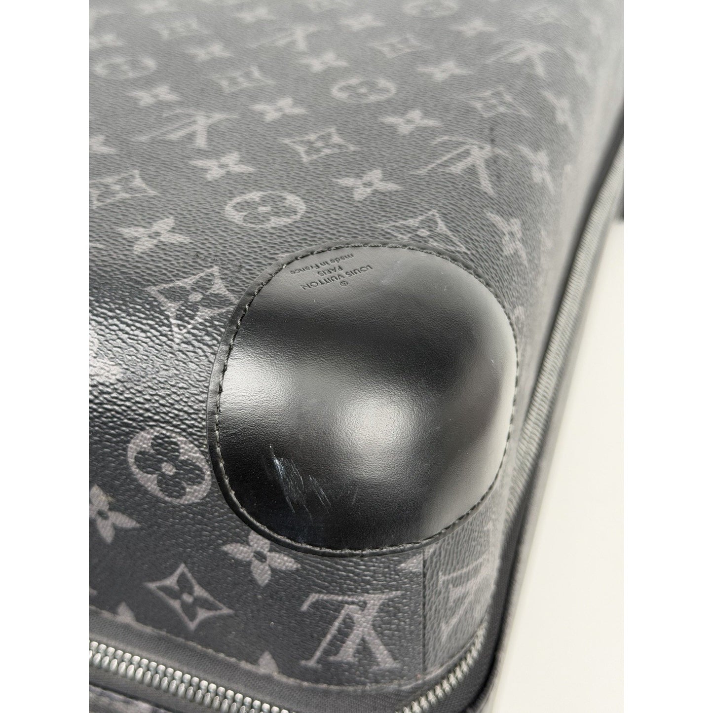 Louis Vuitton Horizon 50 Suitcase in Monogram Eclipse Canvas Microchipped