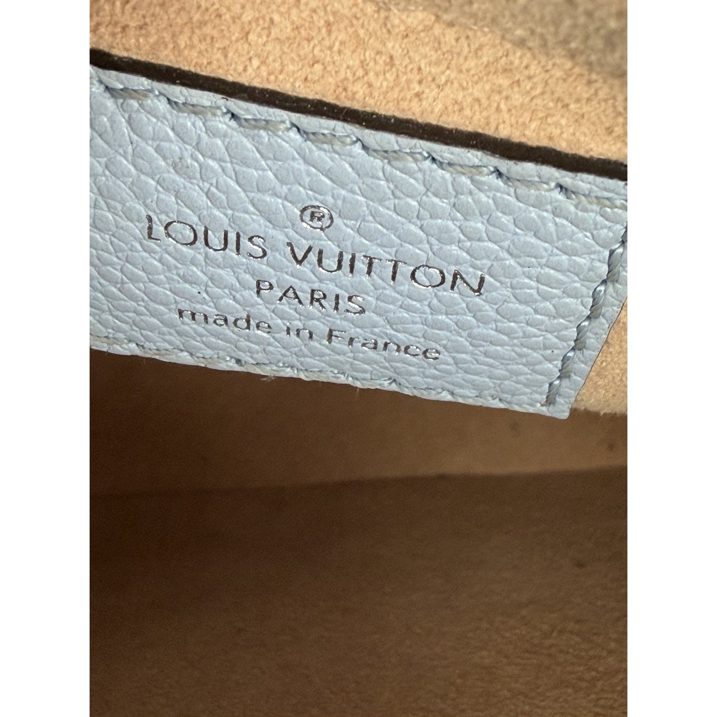 Louis Vuitton Marelle Bag in Bleu Nuage Epi Leather with Detachable Pochette F3