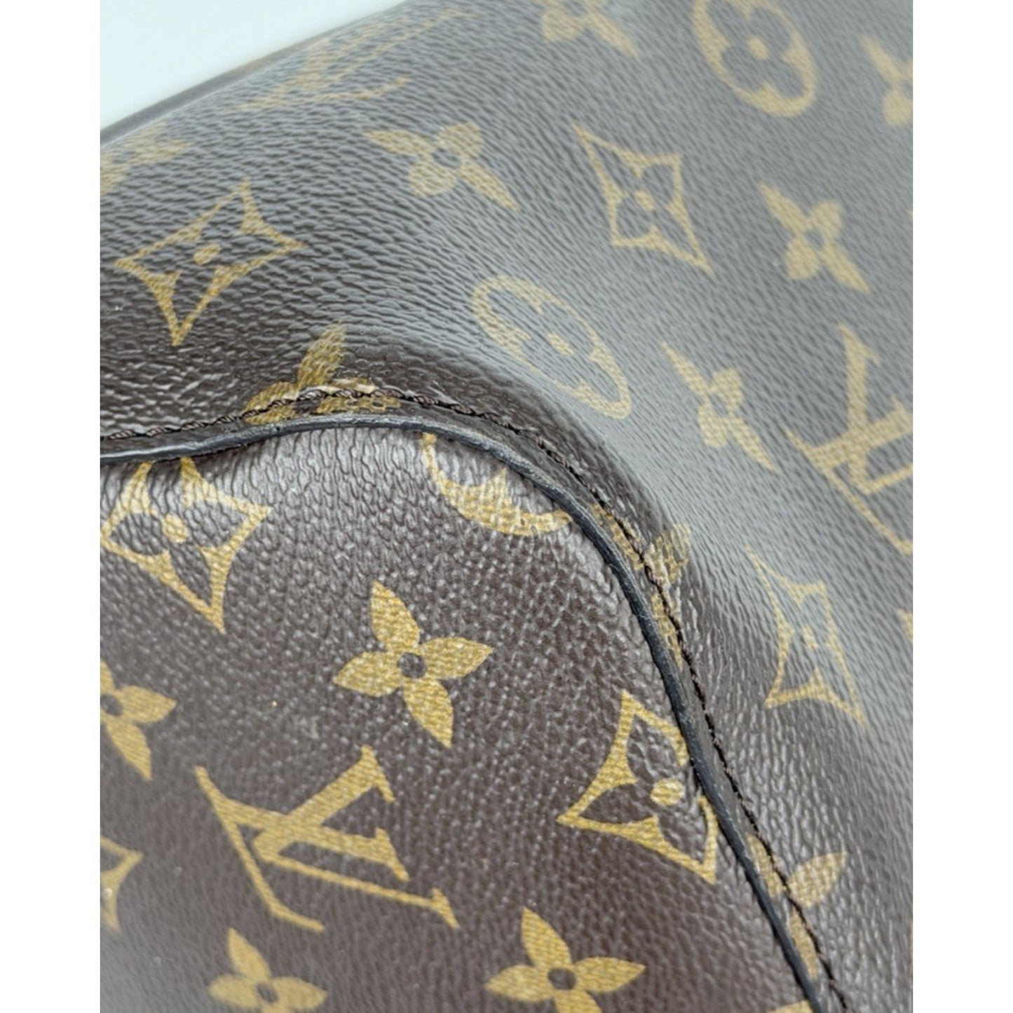 Louis Vuitton NeoNoe MM Bucket Bag Monogram Canvas Leather Drawstring 2019 R1