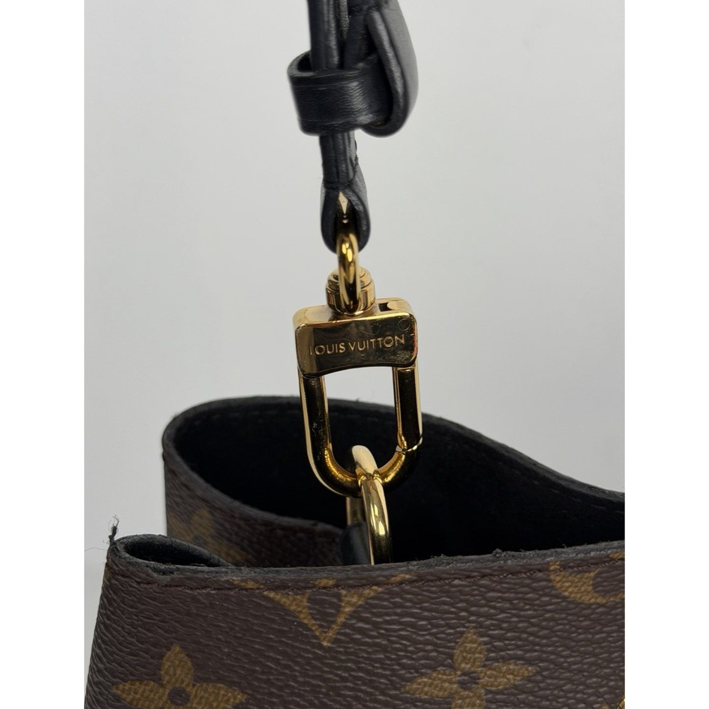 Louis Vuitton NeoNoe MM Bucket Bag Monogram Canvas Leather Drawstring 2019 R1