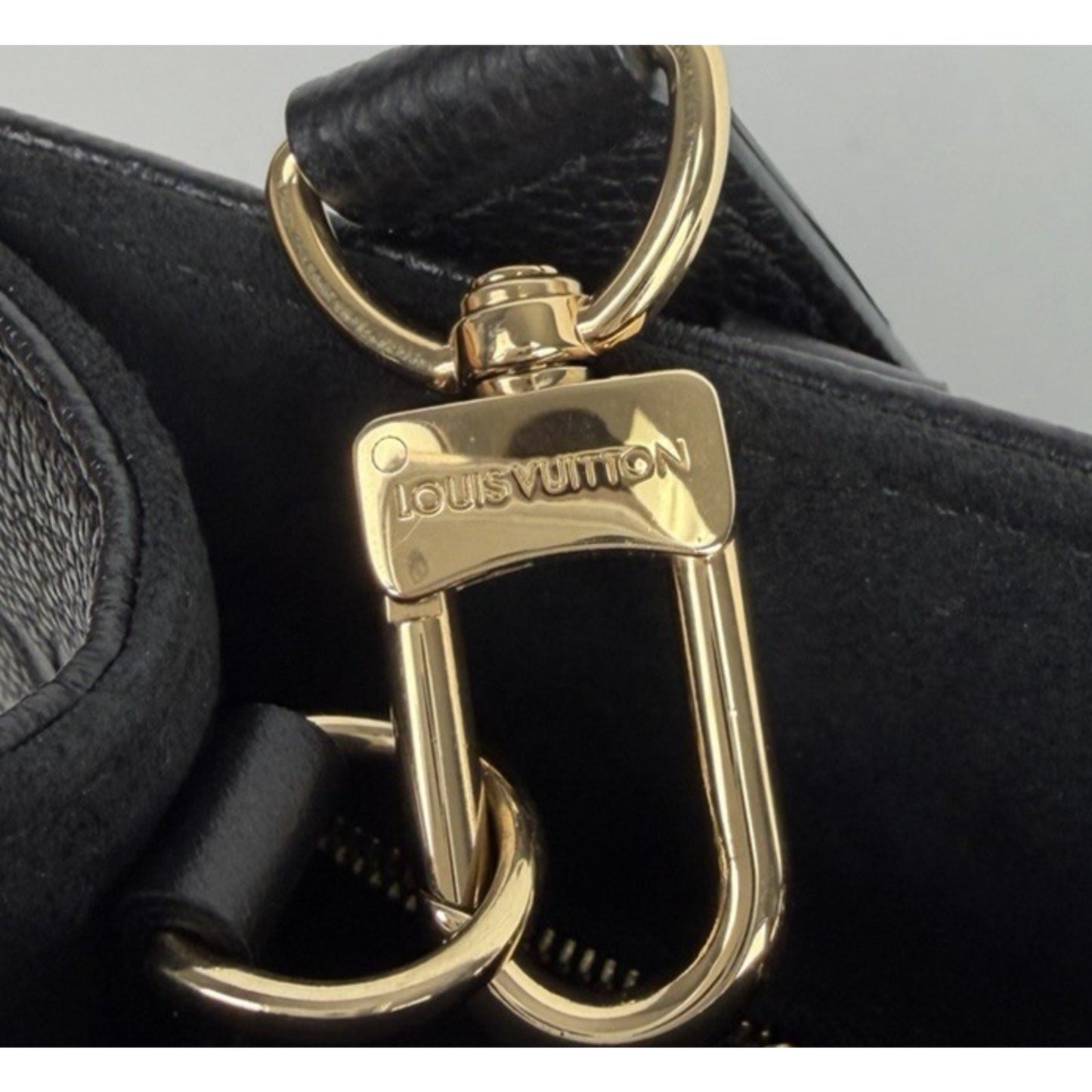 Louis Vuitton OnTheGo PM Bag in Black Embossed Monogram Empreinte Leather NFC E1