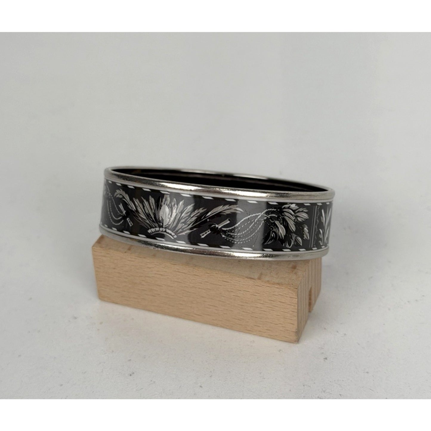 HERMES Enamel Wide Bangle Bracelet in Black and White K1