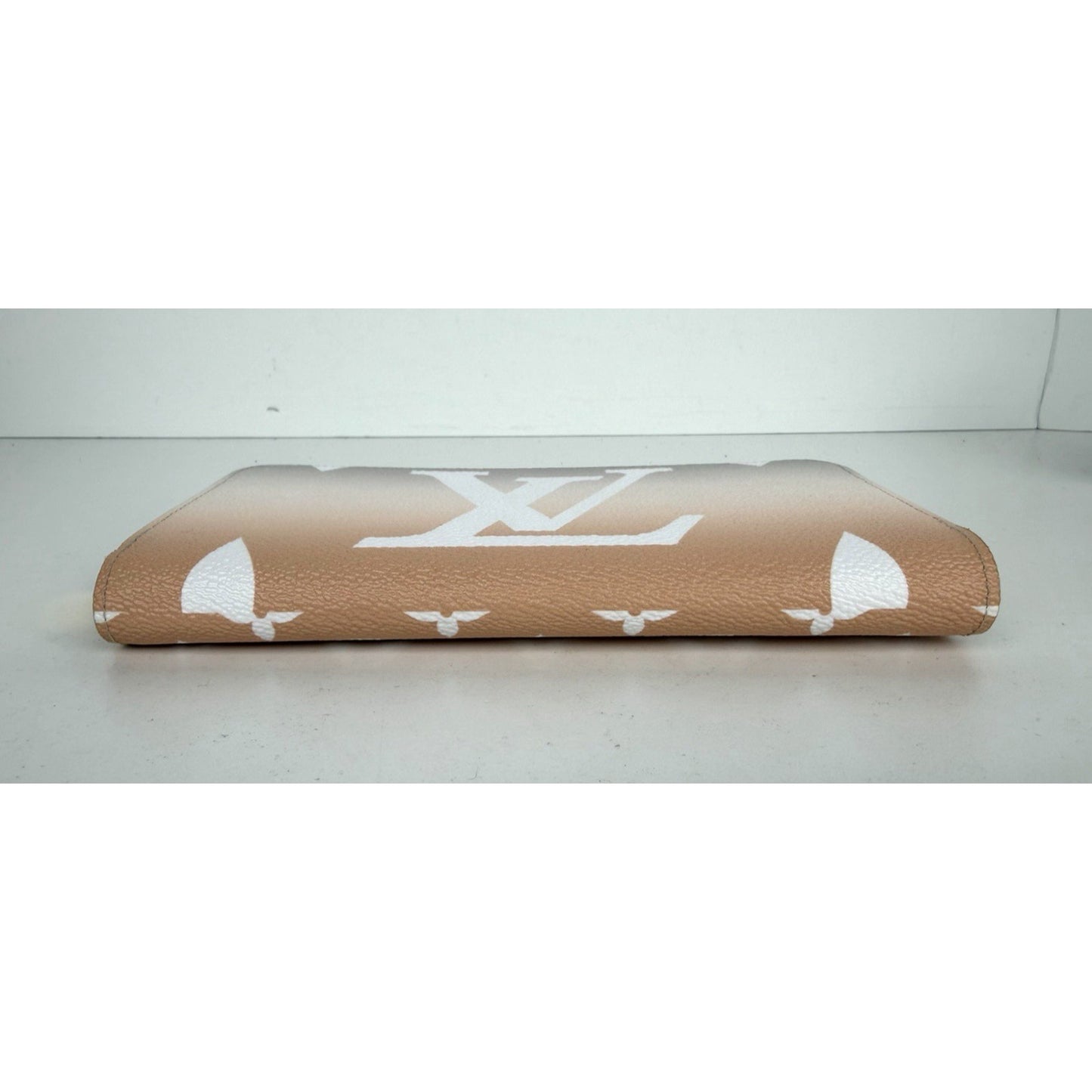 Louis Vuitton Zippy Wallet in LV Monogram Gradient Mist Brume Coated Canvas NFC