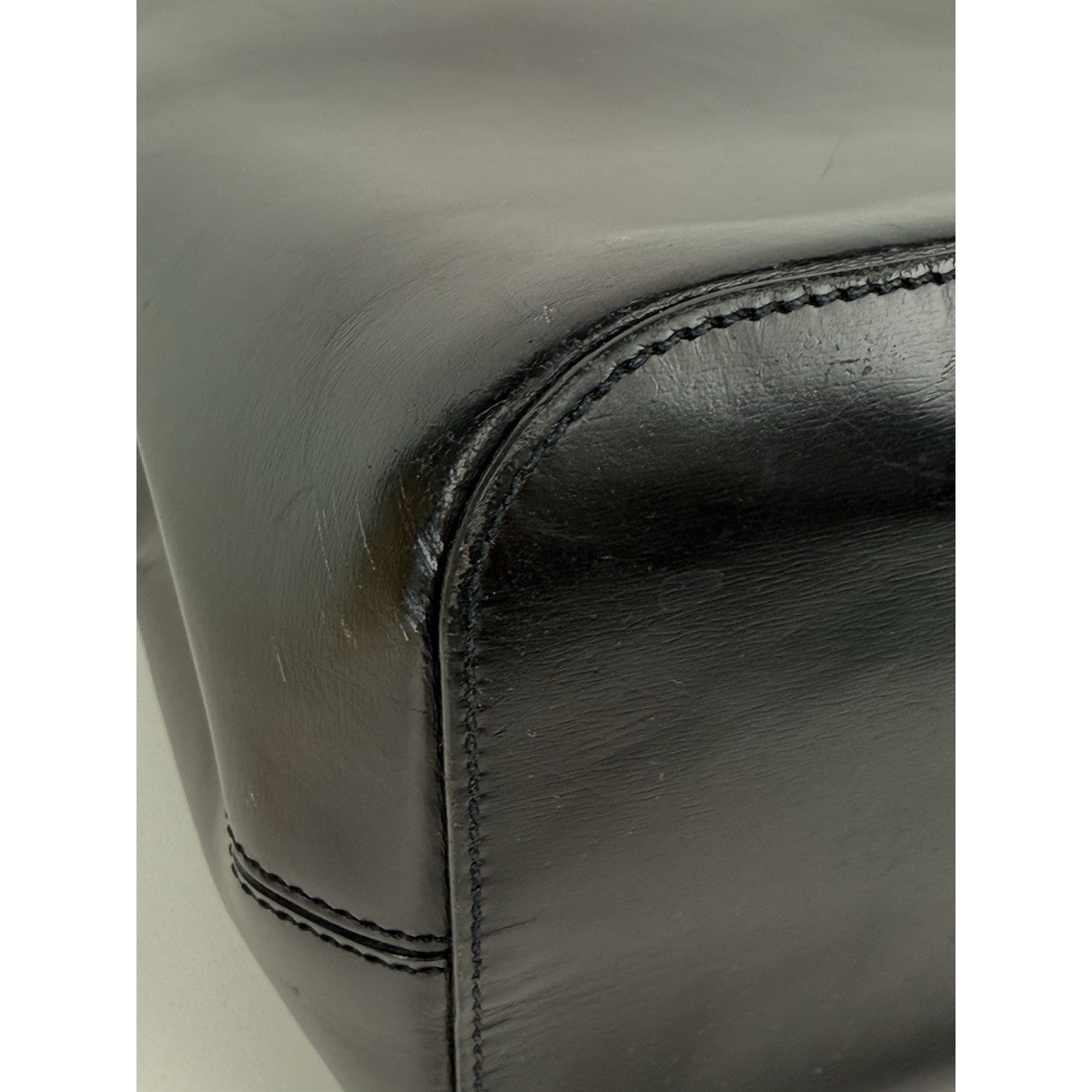 Panther de Cartier Black Patent Leather Shoulder Bag