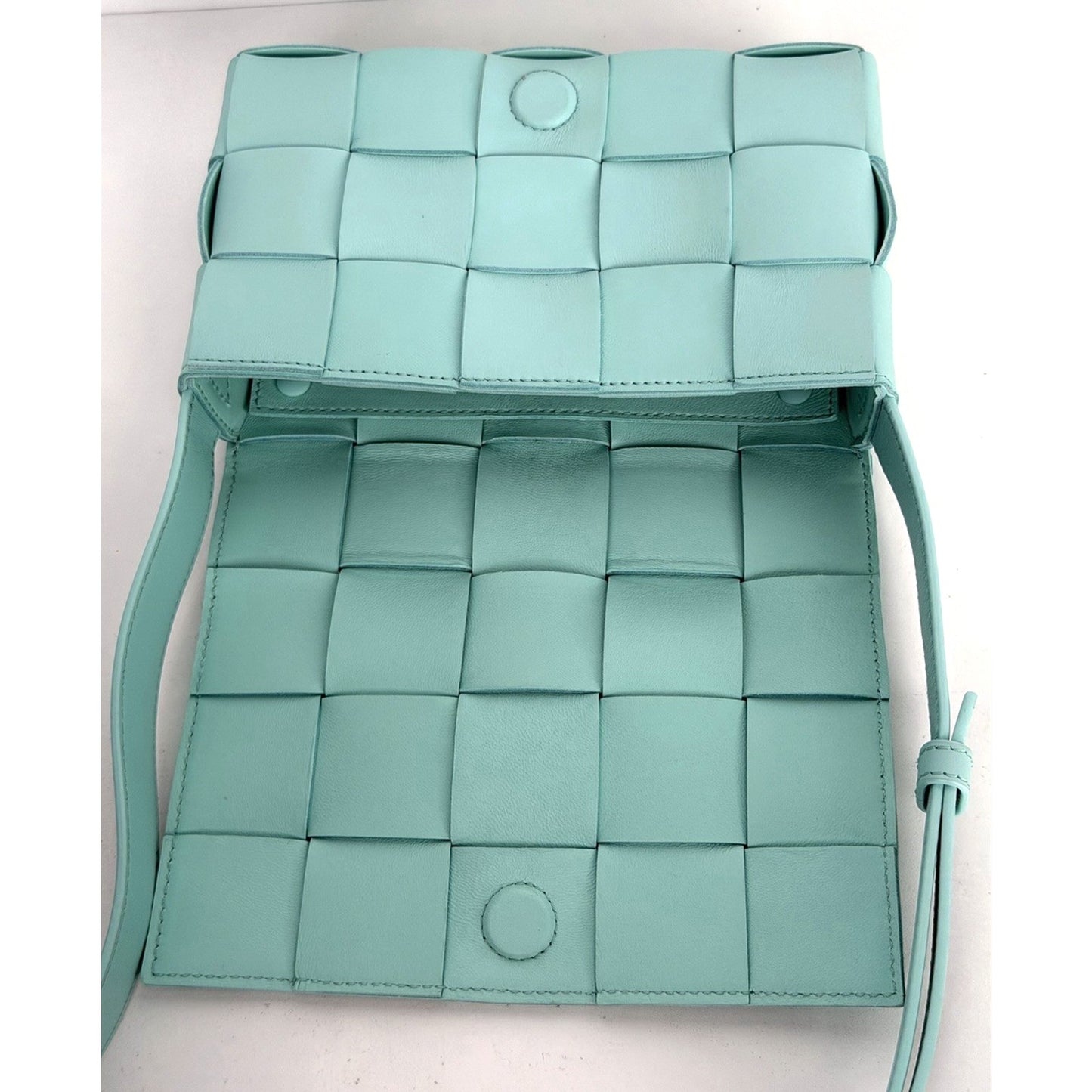 Bottega Veneta Intrecciato Cassette Shoulder Bag Small in Spearmint Leather