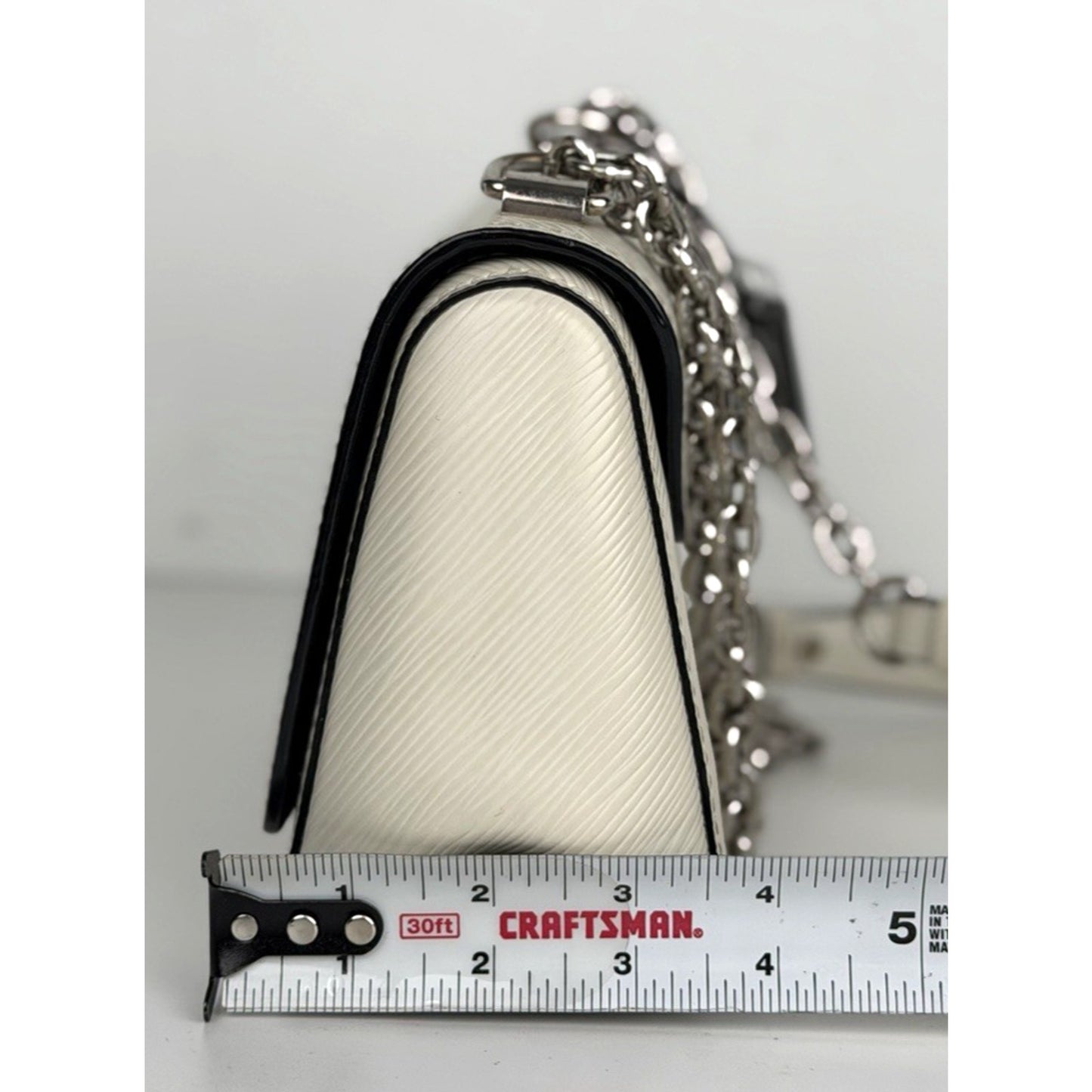 Louis Vuitton Twist PM Shoulder Bag in White Epi Leather Silver-Tone Hardware B5