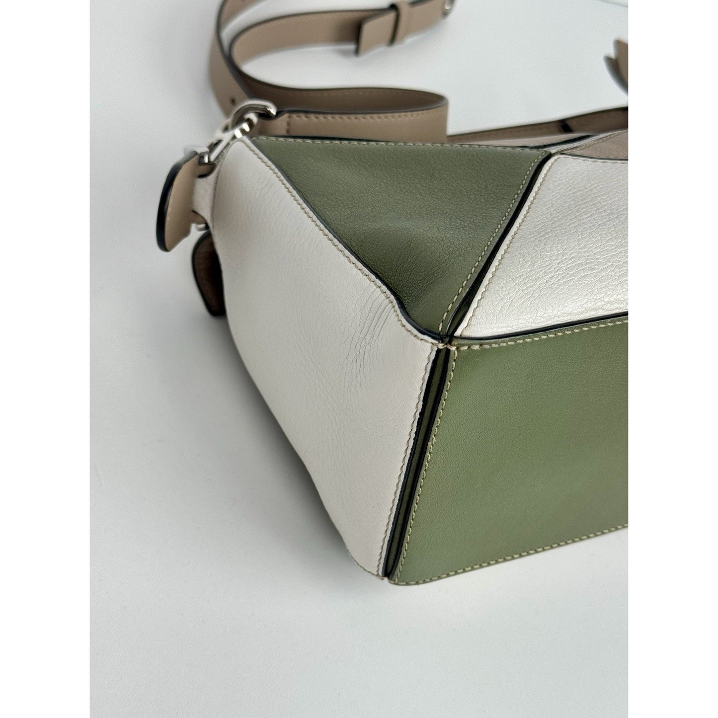 Loewe Puzzle Bag in Beige Green White Leather with Silver Hardware Shoulder Bag