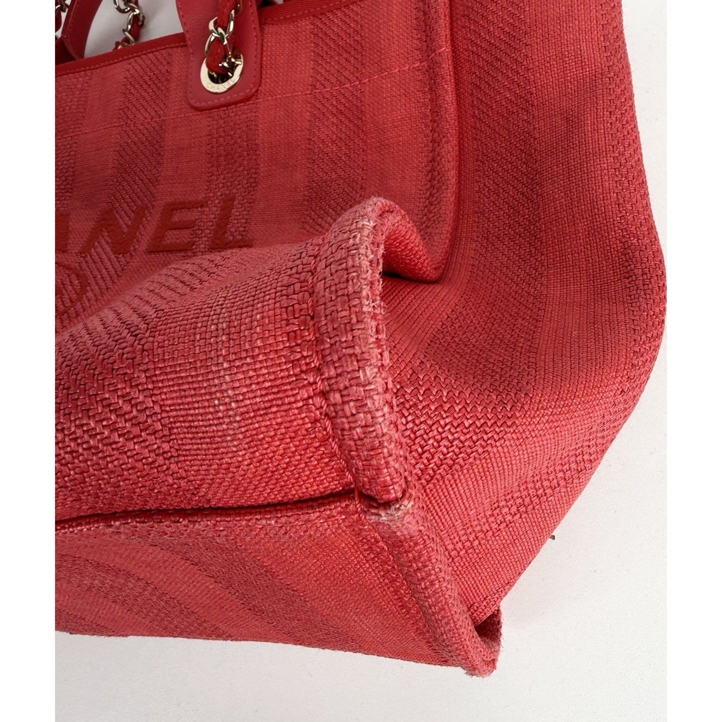 Chanel Deauville Tote Bag Medium Red Canvas with Champagne-Tone Hardware 2019 C6