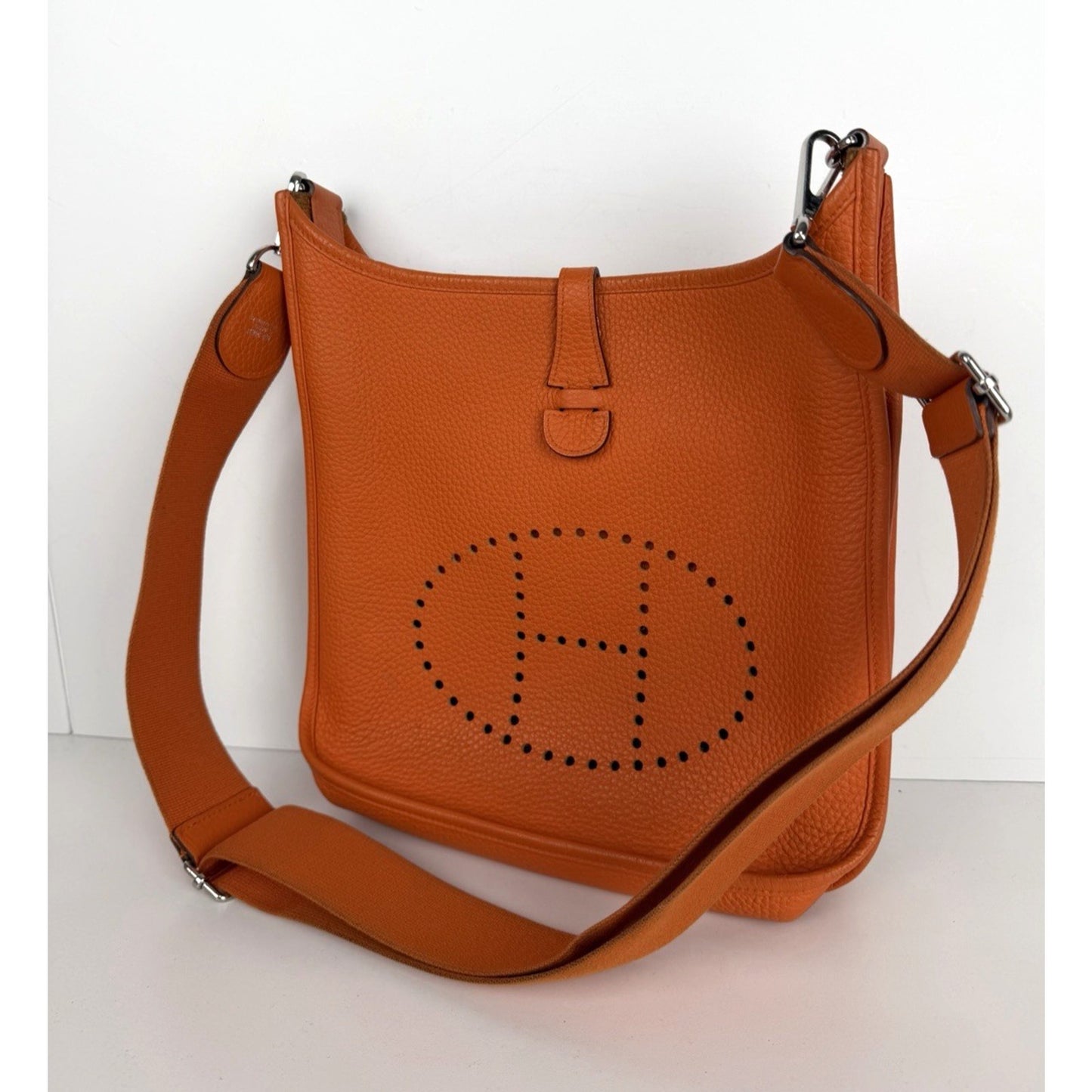 Hermes Evelyne III Crossbody Bag 29 Orange Taurillon Clemence Leather R-1 2010