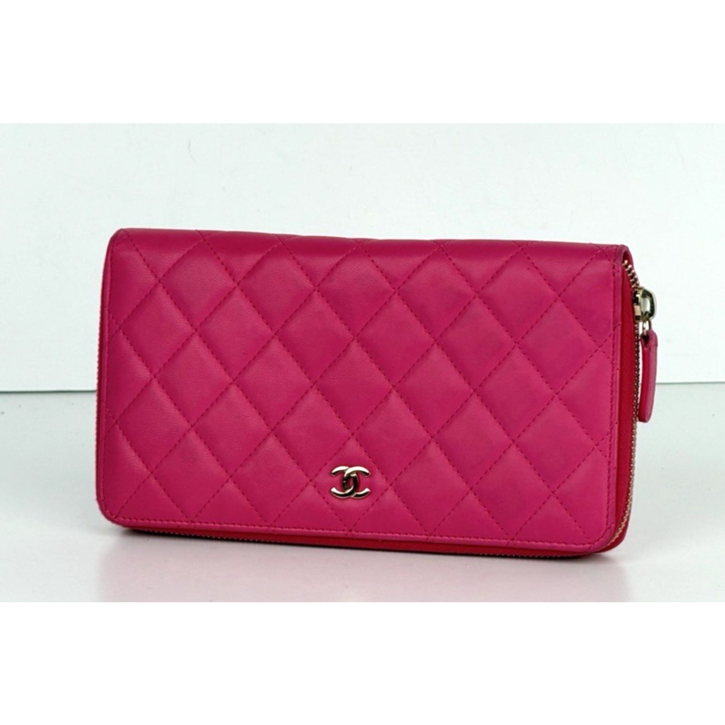 Chanel Quilted Leather Wallet in Raspberry Pink CC Logo 2016 K3