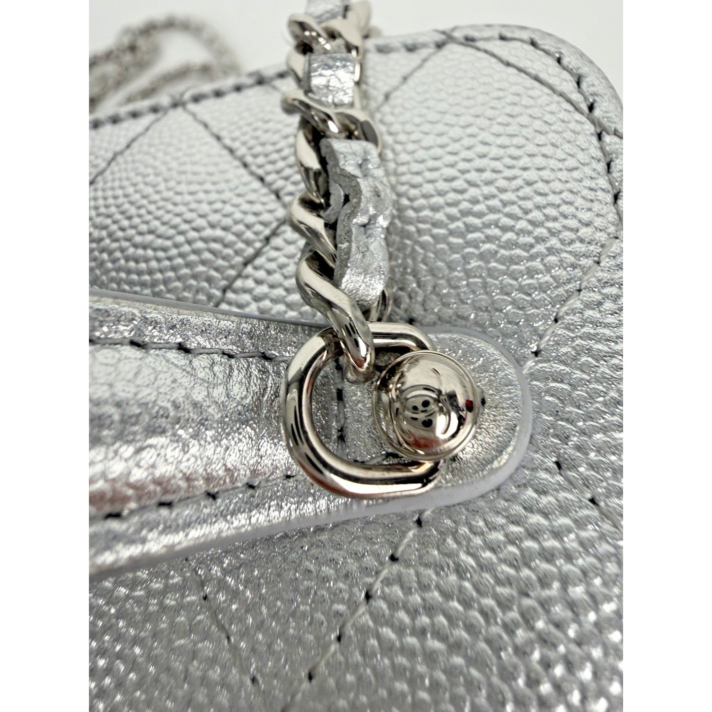 Chanel Slim Top Handle Vanity Case Bag in Metallic Silver Caviar Leather NFC B-5