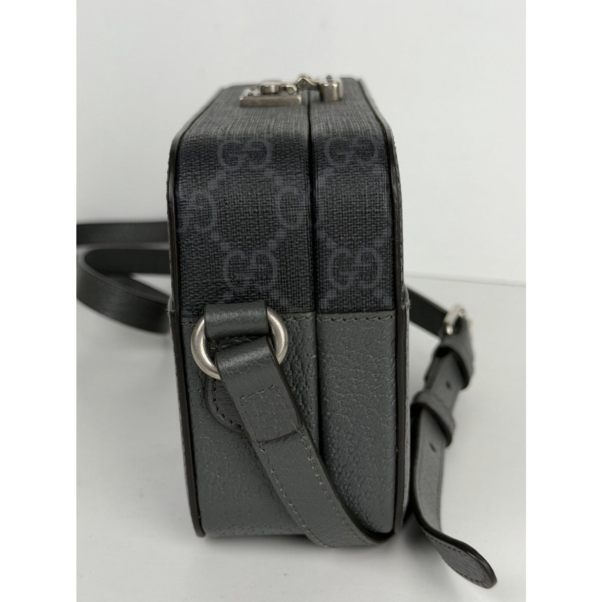 Gucci GG Supreme Interlocking G Shoulder Bag Grey Canvas&Black Leather Trim S17