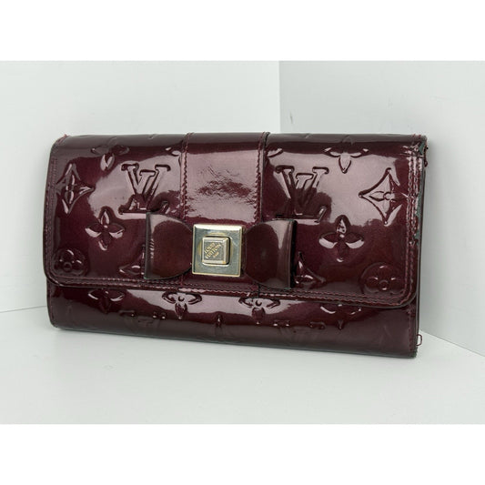 Louis Vuitton Monogram Vernis Sarah Noeud Bow Flap Wallet Rouge Fauviste