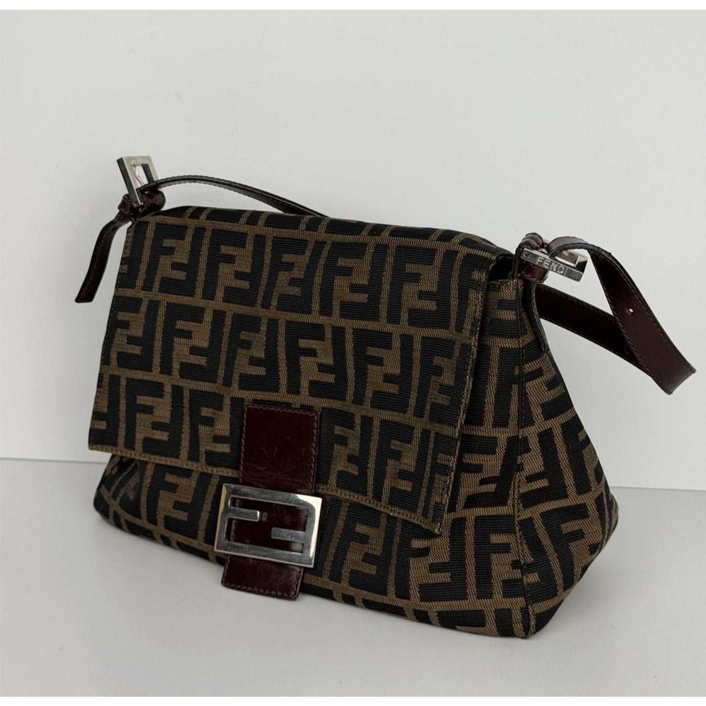 Fendi Zucca Mama Baguette Tobacco Medium Shoulder Bag in Brown Canvas E1