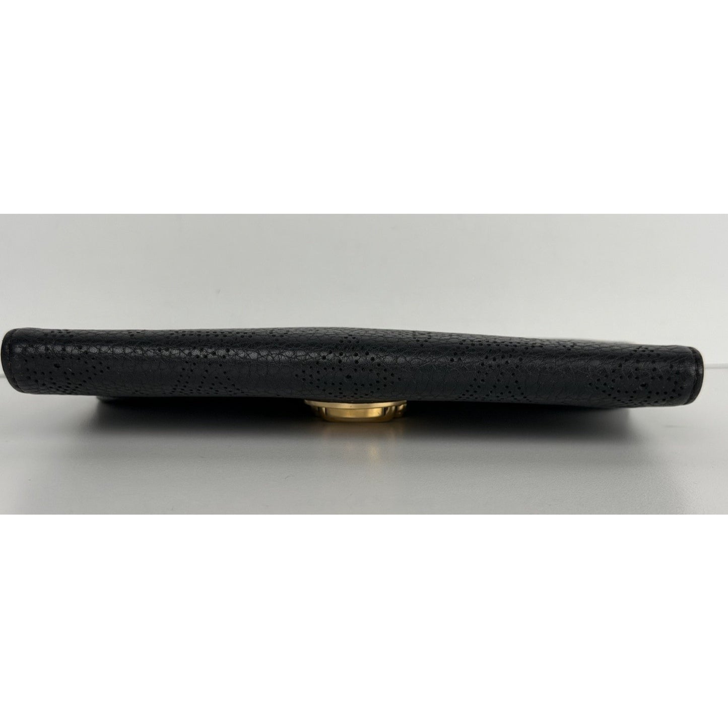 Louis Vuitton Mahina Amelia Wallet Textured Leather & Gold-tone PushLock K1