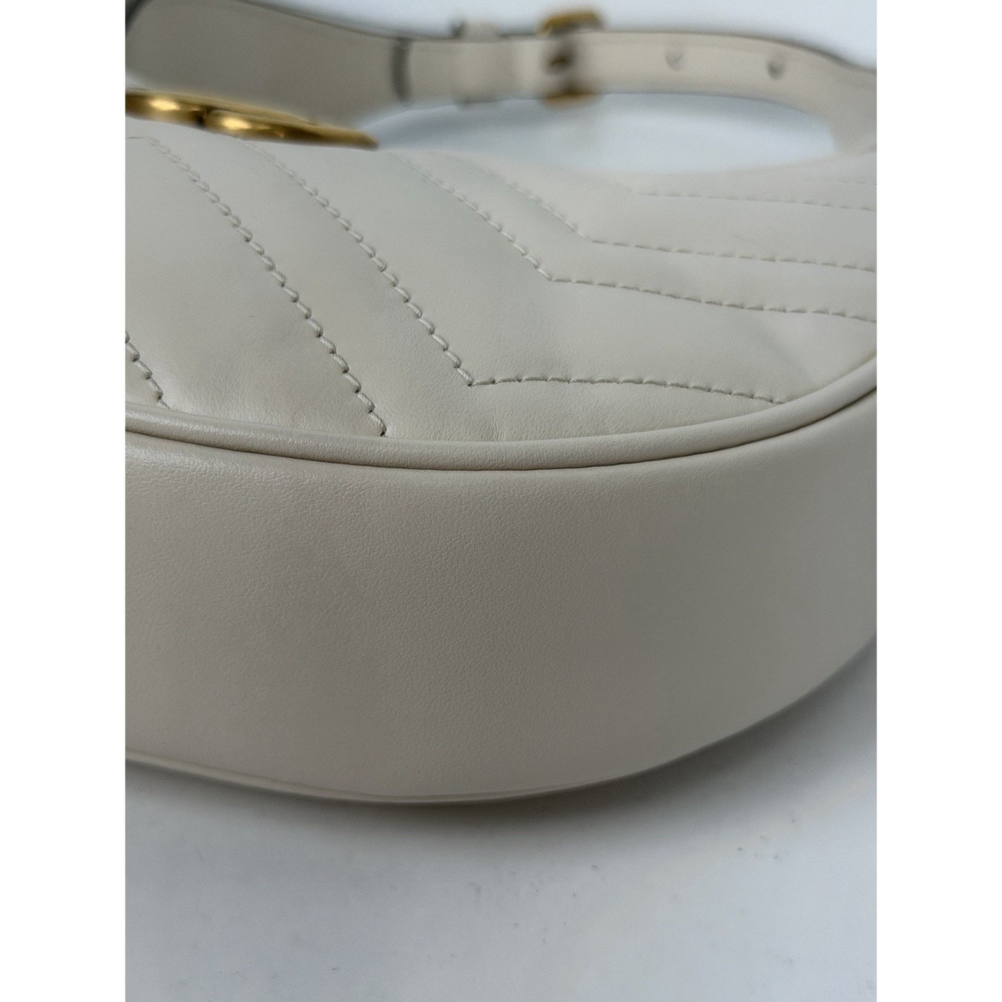 Gucci GG Marmont Small Leather Shoulder Bag White