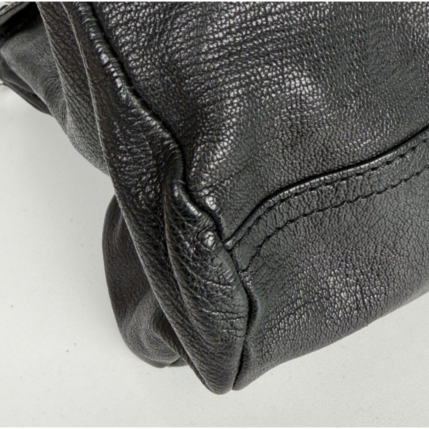 Givenchy Pandora Shoulder Bag Medium in Black Leather with Detachable Strap S17