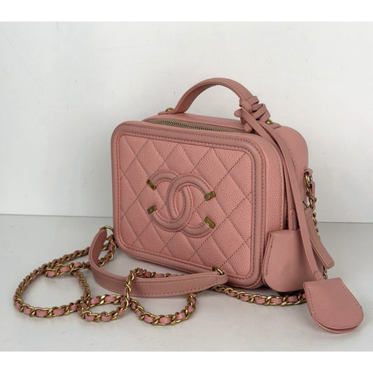 Chanel CC Filigree Vanity Case Small in Pink Quilted Caviar Leather 2019 F3