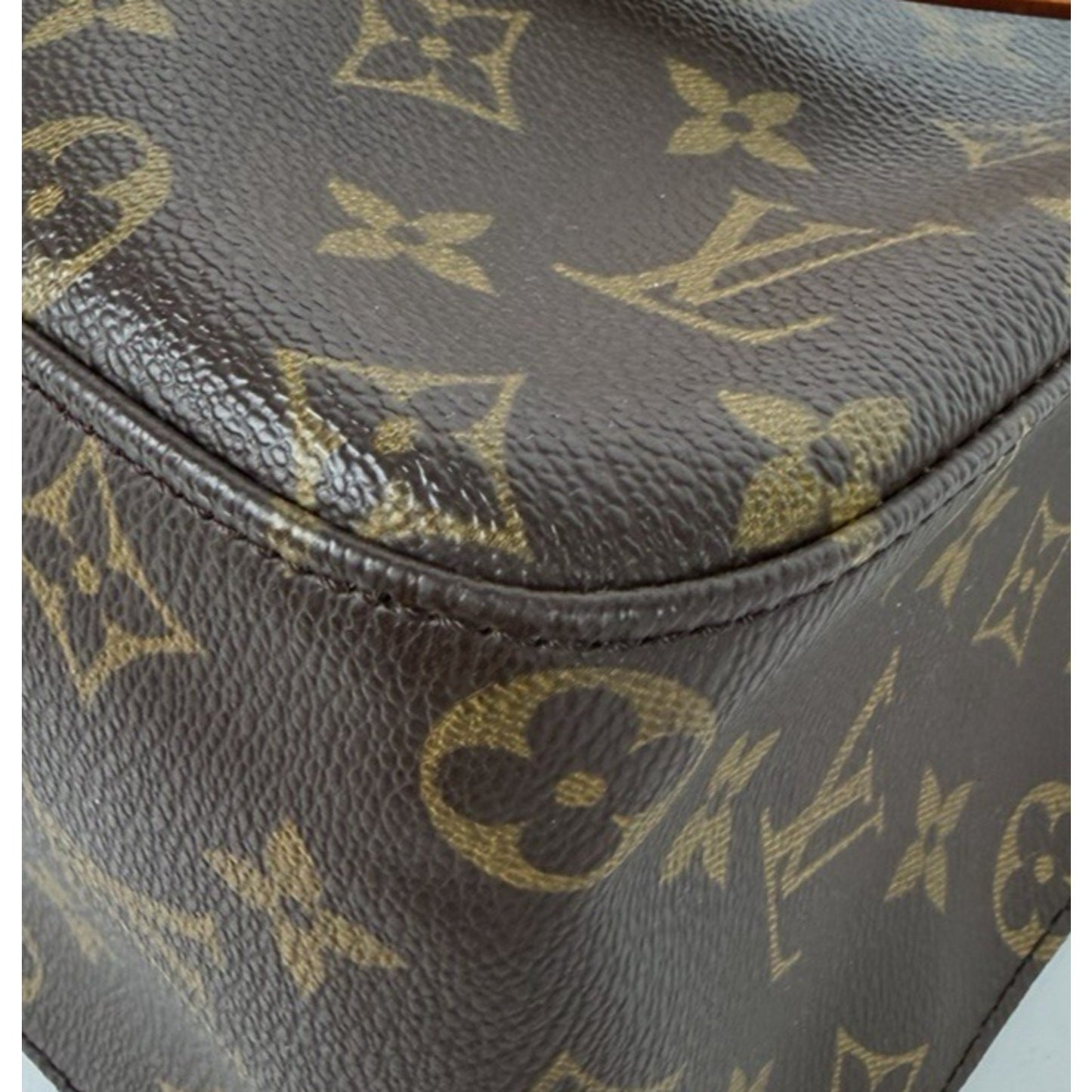 Louis Vuitton Monogram Looping GM Bag in Coated Canvas Vintage 2001 S