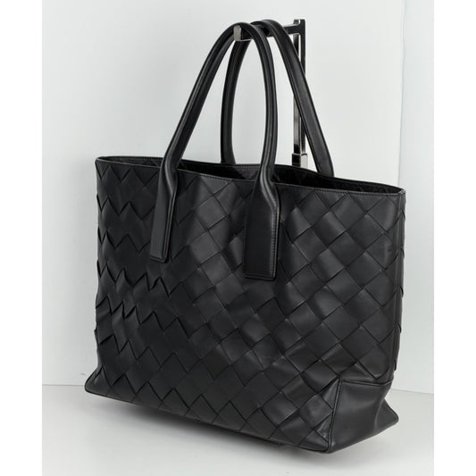 Bottega Veneta Cabat Maxi Intrecciato Tote Bag Medium in Black Leather R1