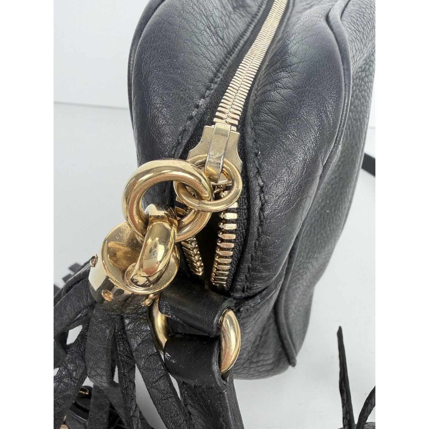 Gucci Soho Small Disco Shoulder Bag in Black Pebbled Calfskin Leather S19