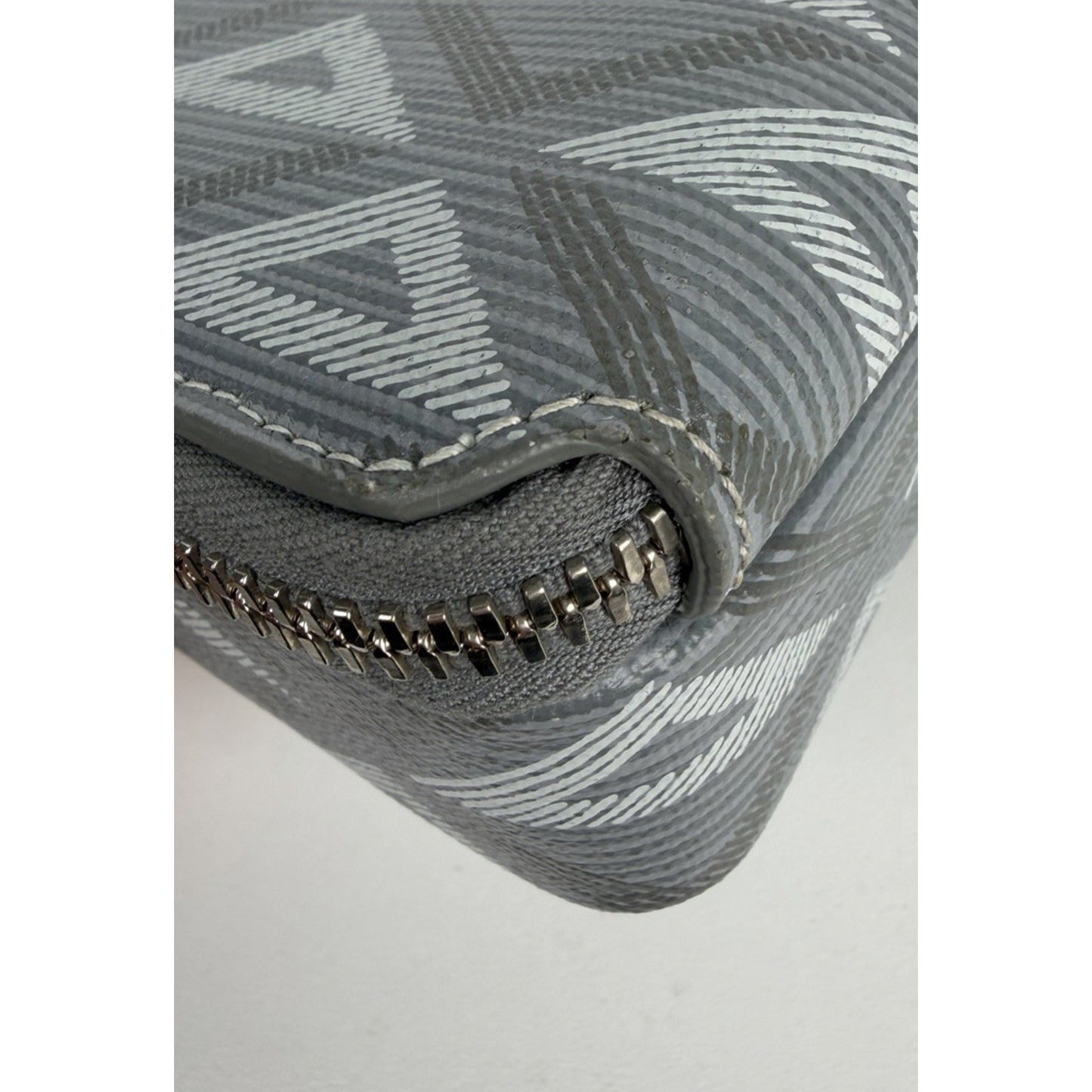 Christian Dior CD Diamond Messenger Pouch Gray Coated Canvas 2021 S17