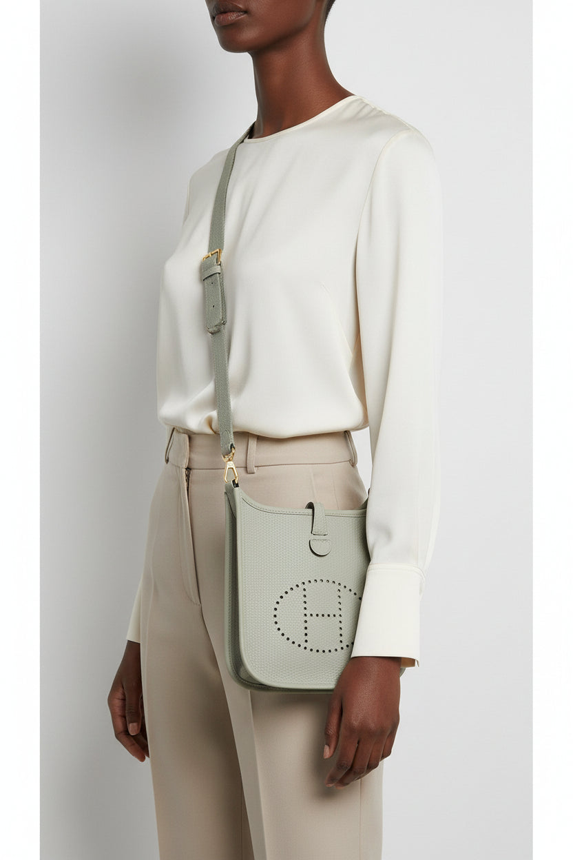 Hermes Evelyne TPM 16 Bag Gris Neve Taurillon Clemence Leather 2023 D9