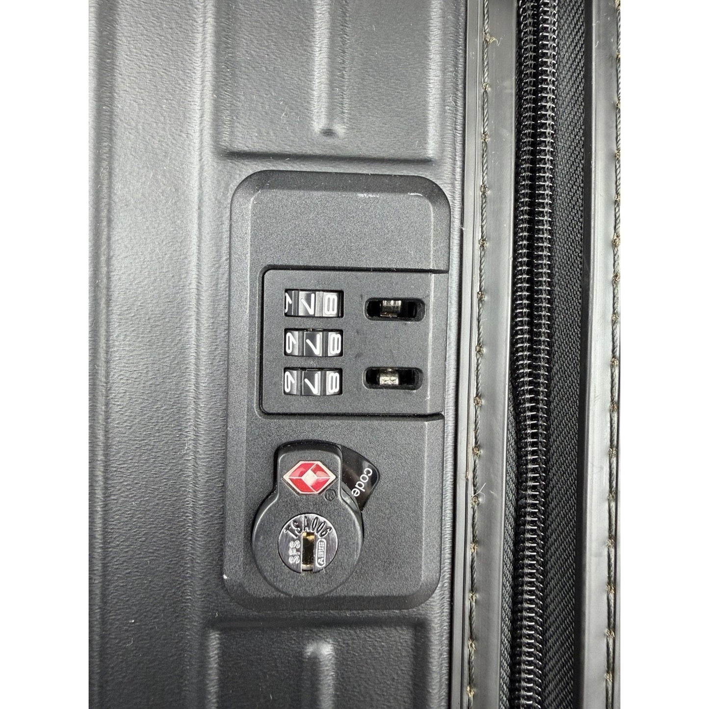RIMOWA Essential Trunk Large Suitcase in Black Matte