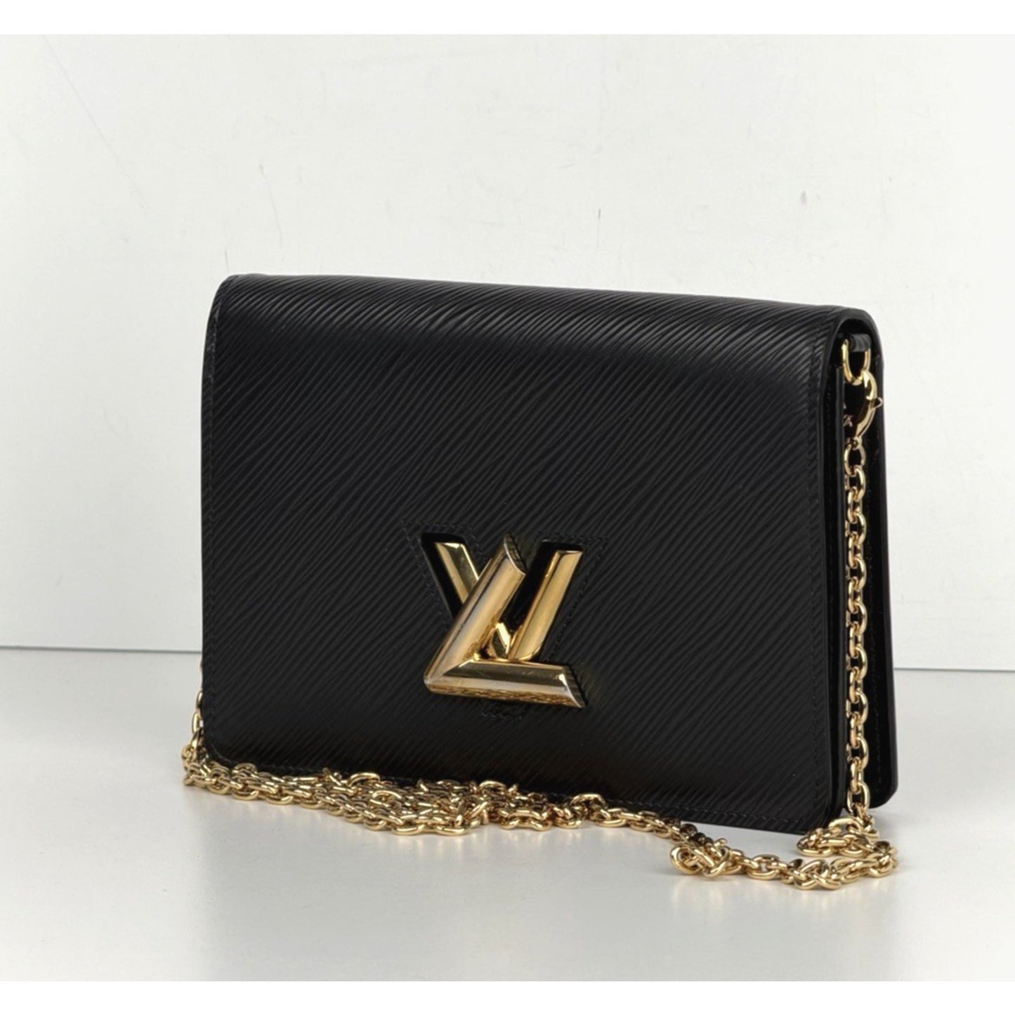 Louis Vuitton Epi Twist Belt Chain Wallet in Black Textured Leather NFC S18